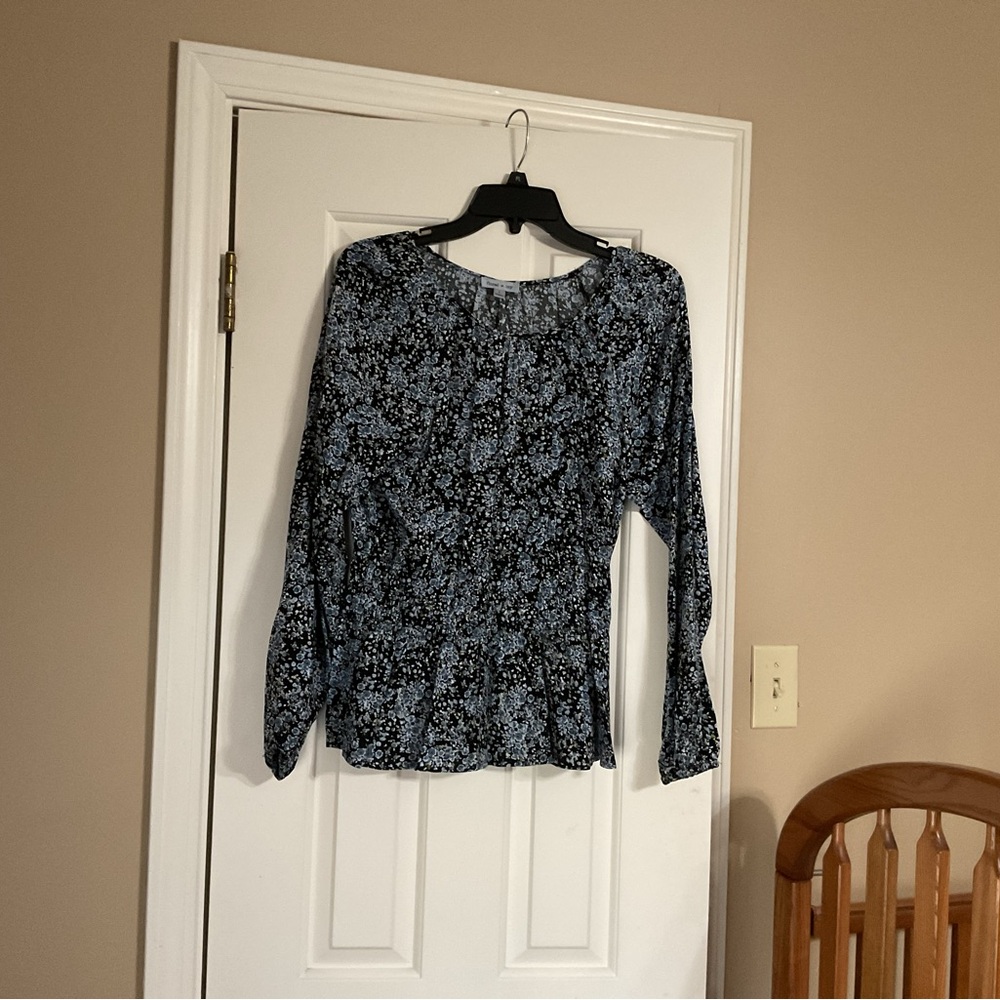 Floral navy and light blue Women's Top